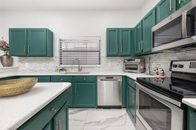 16626 LAZY BREEZE LOOP, Clermont, FL 34714