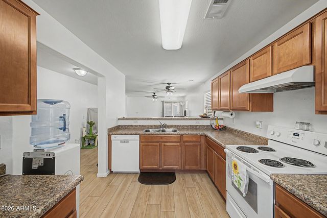 1859 W STAGECOACH Street, Apache Junction, AZ 85120