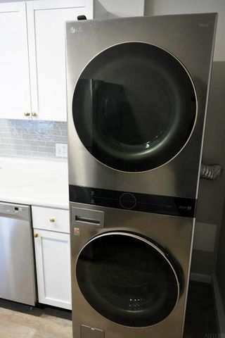 1209 16th St SW, Cedar Rapids, IA 52404