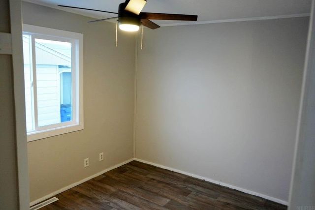 1209 16th St SW, Cedar Rapids, IA 52404