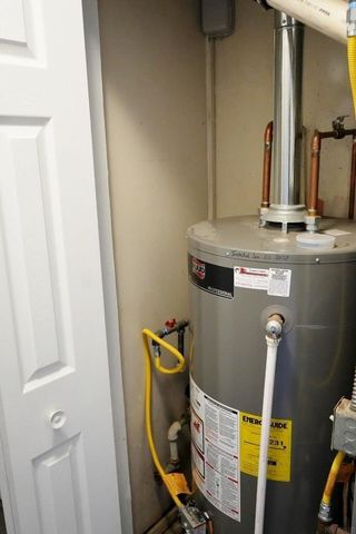 1209 16th St SW, Cedar Rapids, IA 52404