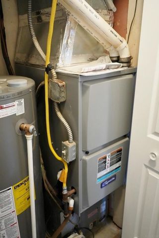 1209 16th St SW, Cedar Rapids, IA 52404