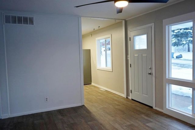 1209 16th St SW, Cedar Rapids, IA 52404