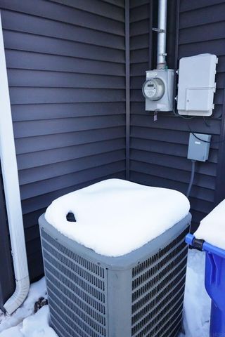 1209 16th St SW, Cedar Rapids, IA 52404