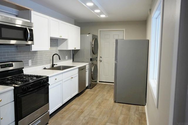 1209 16th St SW, Cedar Rapids, IA 52404