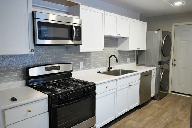 1209 16th St SW, Cedar Rapids, IA 52404