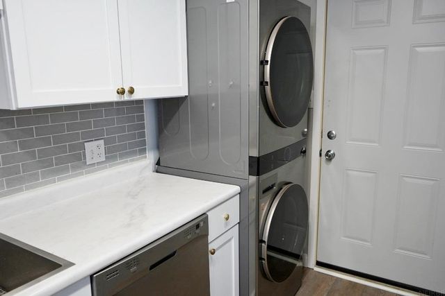 1209 16th St SW, Cedar Rapids, IA 52404