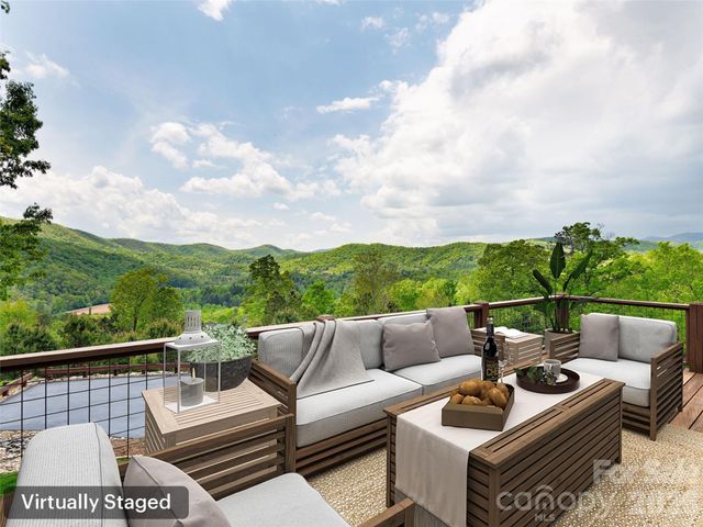 91 Watershed Way, Horse Shoe, NC 28742