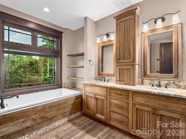 91 Watershed Way, Horse Shoe, NC 28742