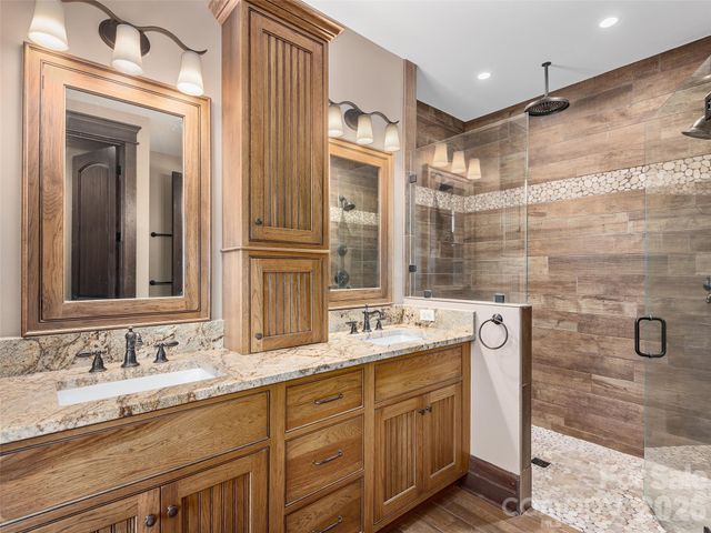 91 Watershed Way, Horse Shoe, NC 28742