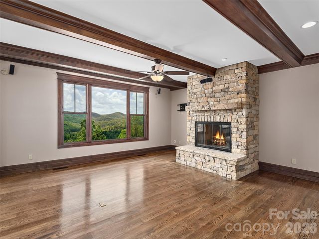 91 Watershed Way, Horse Shoe, NC 28742