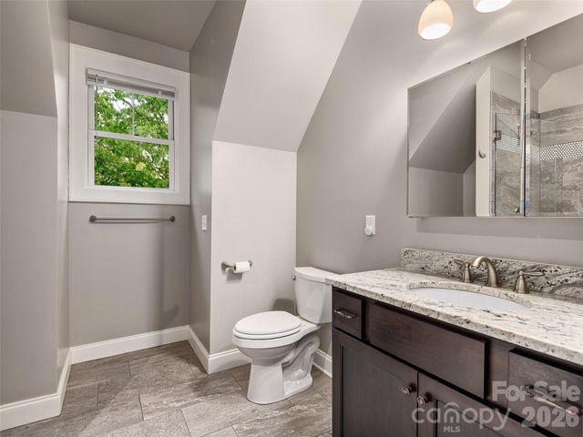 91 Watershed Way, Horse Shoe, NC 28742