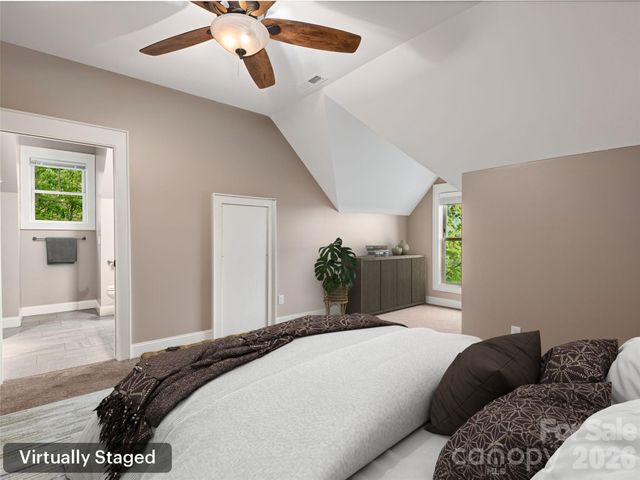 91 Watershed Way, Horse Shoe, NC 28742