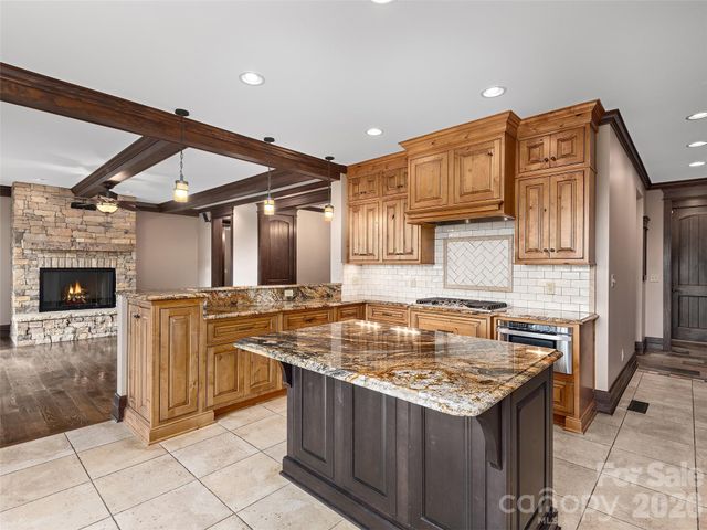 91 Watershed Way, Horse Shoe, NC 28742