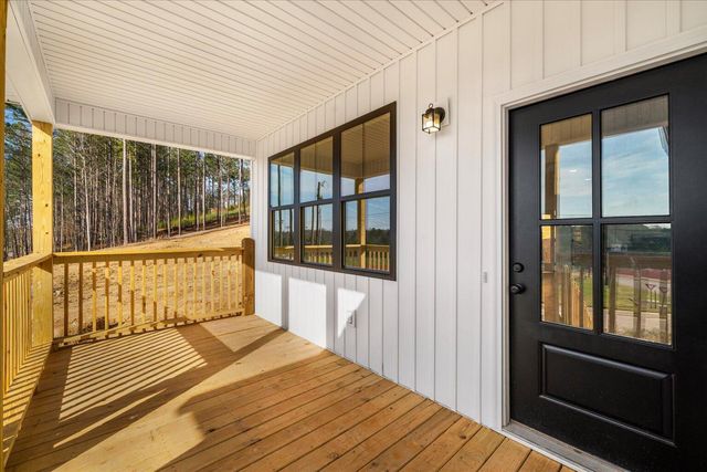 3330 Crow Road NE, Dalton, GA 30721