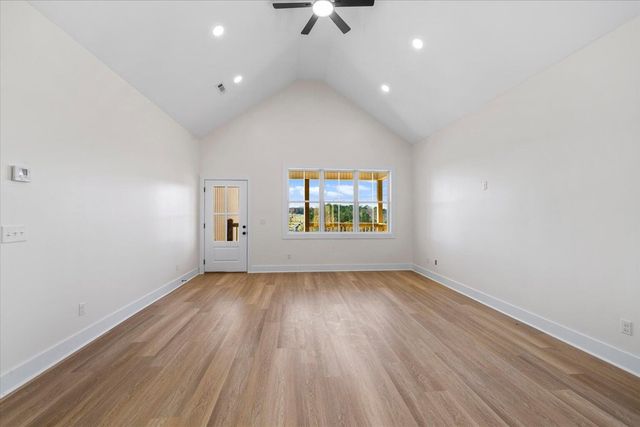 3330 Crow Road NE, Dalton, GA 30721