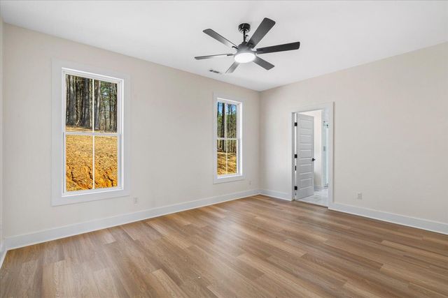 3330 Crow Road NE, Dalton, GA 30721