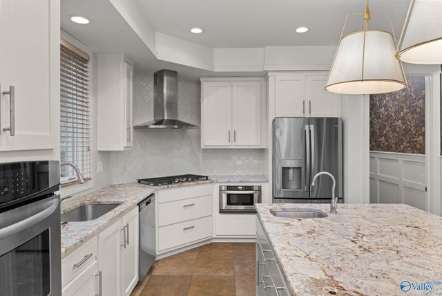 11034 Everest Circle SE, Huntsville, AL 35803