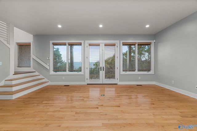 11034 Everest Circle SE, Huntsville, AL 35803