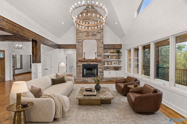 11034 Everest Circle SE, Huntsville, AL 35803