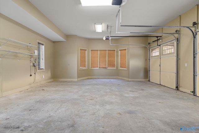 11034 Everest Circle SE, Huntsville, AL 35803