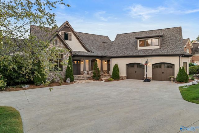 11034 Everest Circle SE, Huntsville, AL 35803