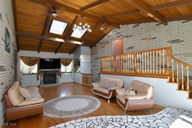 8300 Ridgedale Road, North Royalton, OH 44133