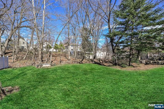 40 Morton Avenue, Dumont, NJ 07628