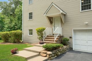 9 Brookstone Cir, Parsippany-troy Hills Twp., NJ 07950