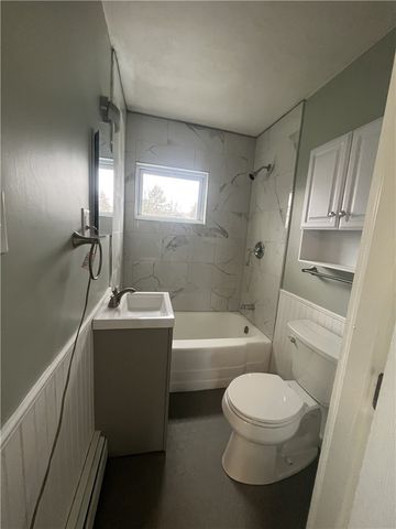 25 Tenth Street 2, East Providence, RI 02914