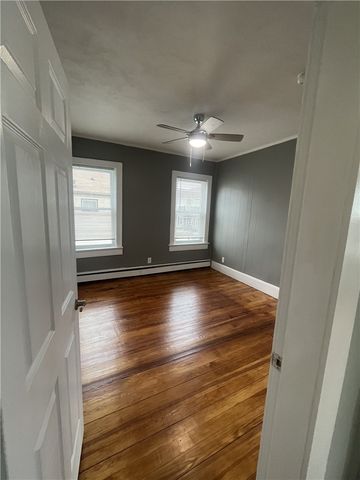 25 Tenth Street 2, East Providence, RI 02914