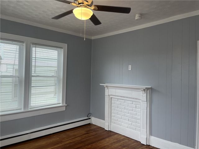 25 Tenth Street 2, East Providence, RI 02914