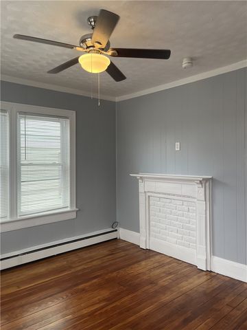 25 Tenth Street 2, East Providence, RI 02914