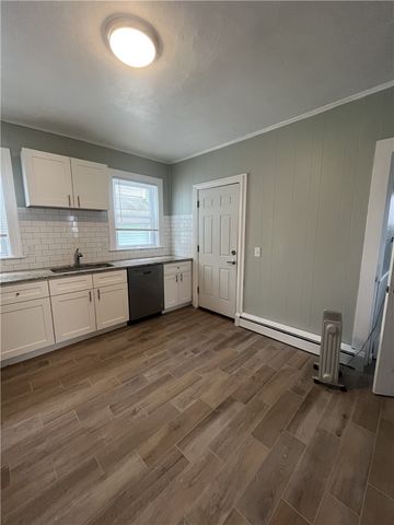 25 Tenth Street 2, East Providence, RI 02914