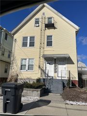 25 Tenth Street 2, East Providence, RI 02914