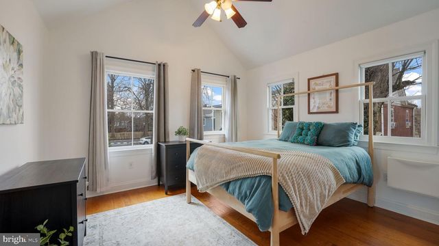 18 PENN ST, Newtown, PA 18940