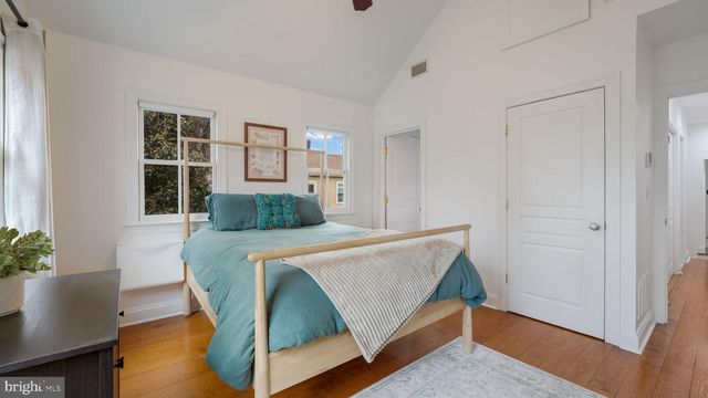 18 PENN ST, Newtown, PA 18940