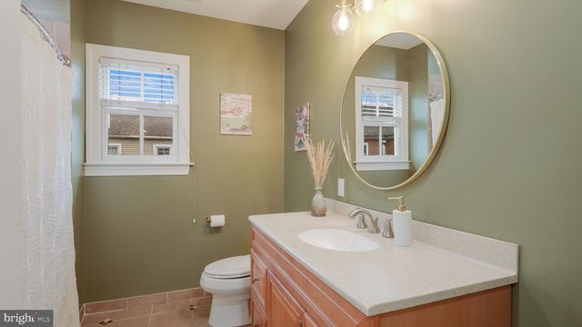 18 PENN ST, Newtown, PA 18940