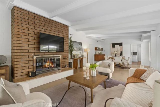 444 Oneida Drive, Pasadena, CA 91107