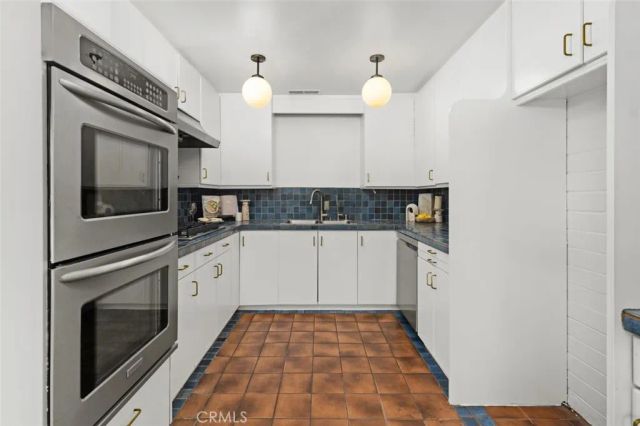 444 Oneida Drive, Pasadena, CA 91107