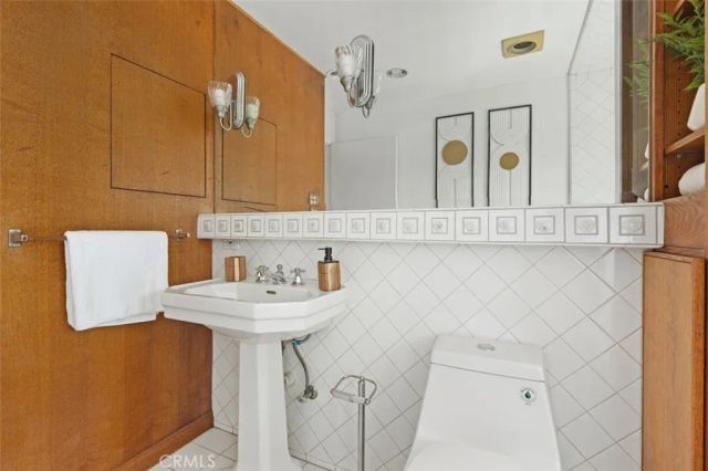 444 Oneida Drive, Pasadena, CA 91107