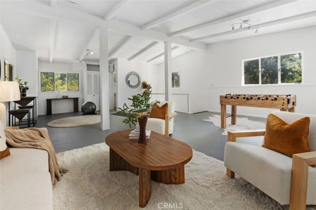 444 Oneida Drive, Pasadena, CA 91107