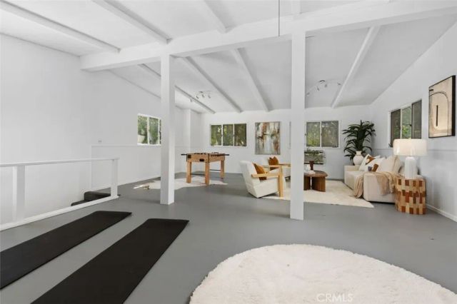 444 Oneida Drive, Pasadena, CA 91107