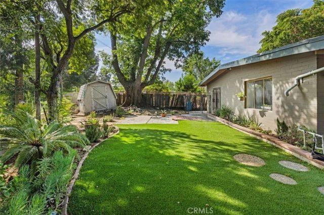 444 Oneida Drive, Pasadena, CA 91107