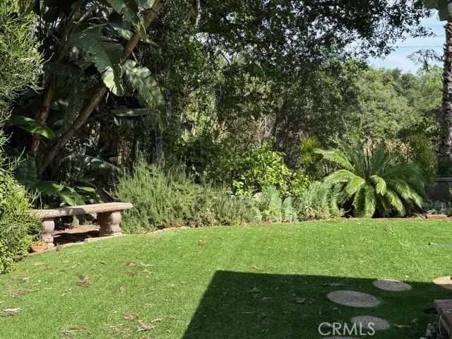 444 Oneida Drive, Pasadena, CA 91107