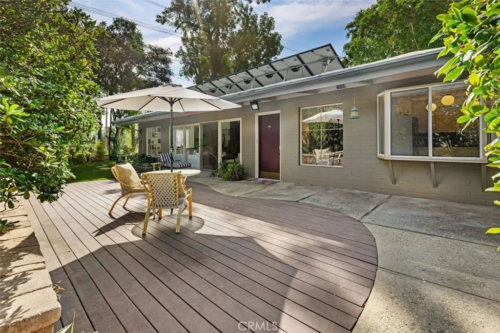 444 Oneida Drive, Pasadena, CA 91107