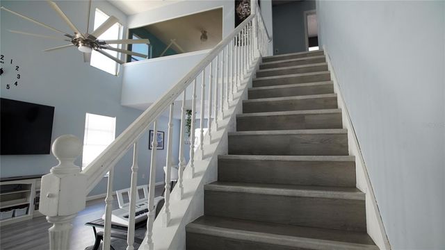 9868 ALOMA BEND LN, Oviedo, FL 32765