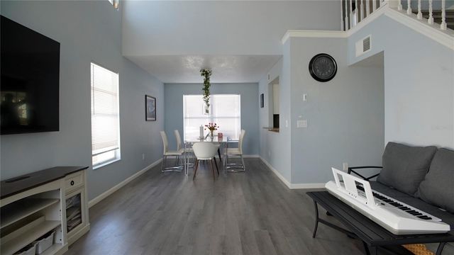 9868 ALOMA BEND LN, Oviedo, FL 32765