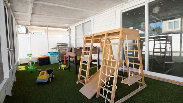 9868 ALOMA BEND LN, Oviedo, FL 32765