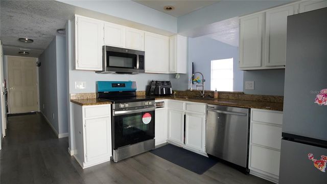 9868 ALOMA BEND LN, Oviedo, FL 32765